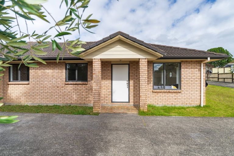 Photo of property in 14 Cade Place, Weymouth, Auckland, 2103