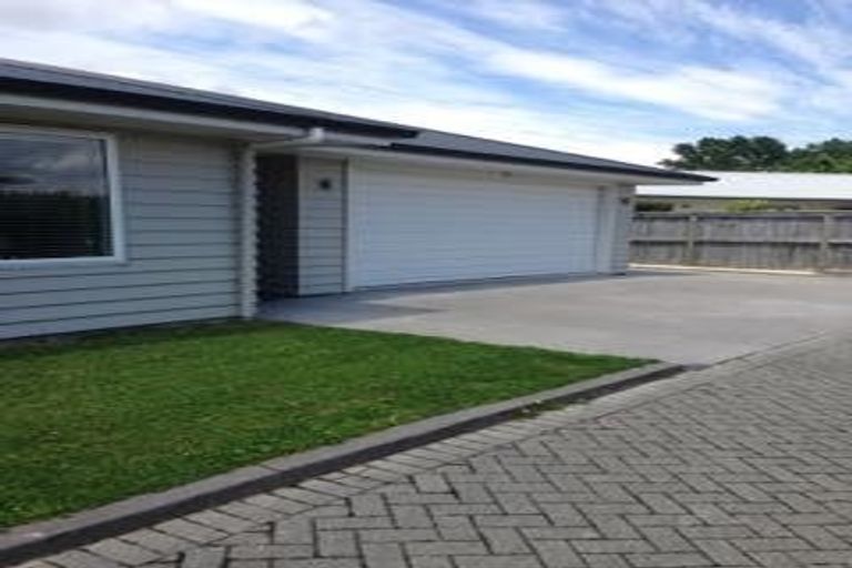 Photo of property in 304 Tauhara Ridge Drive, Richmond Heights, Taupo, 3330