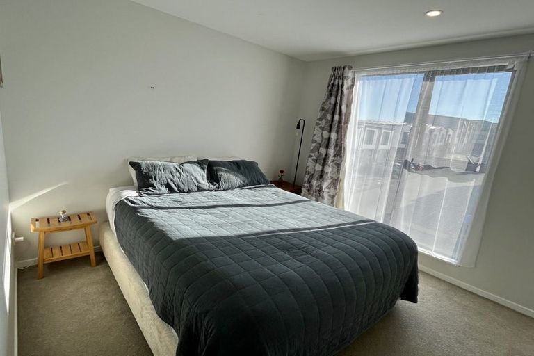 Photo of property in 12 Hinonga Loop, Silverdale, 0932