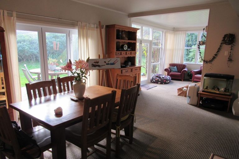 Photo of property in 404 Muritai Road, Eastbourne, Lower Hutt, 5013