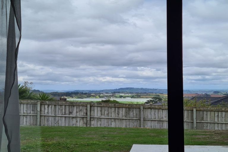 Photo of property in 15 Lawrence Carter Drive, Bombay, 2675