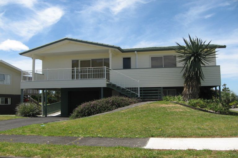 Photo of property in 164 Torkar Road, Clarks Beach, 2122