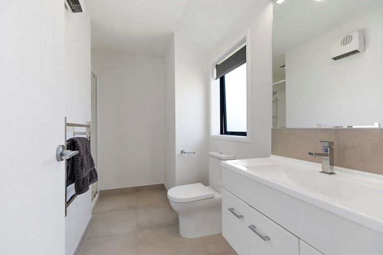 Photo of property in 5 Naeo Close, Papamoa Beach, Papamoa, 3118