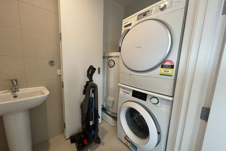 Photo of property in 105/6 Waikumete Road, Glen Eden, Auckland, 0602