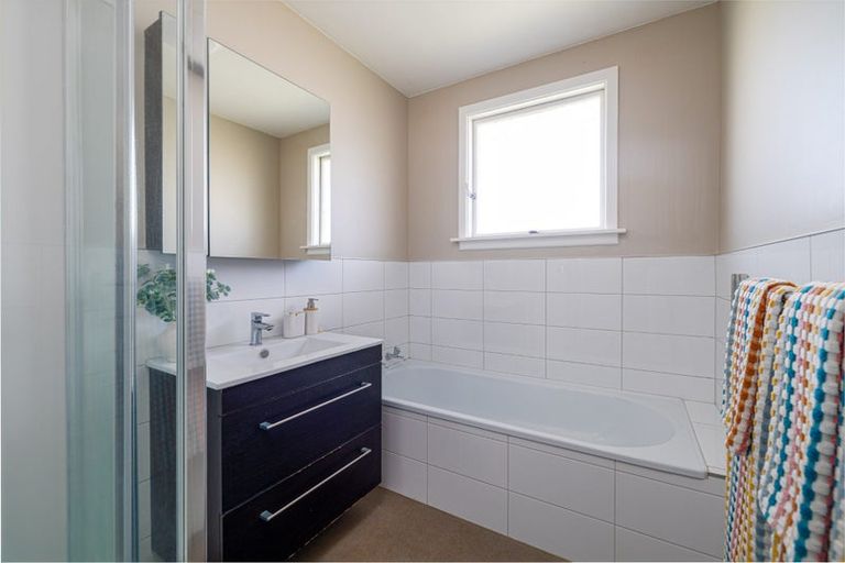 Photo of property in 2/139 Hamilton Avenue, Ilam, Christchurch, 8041