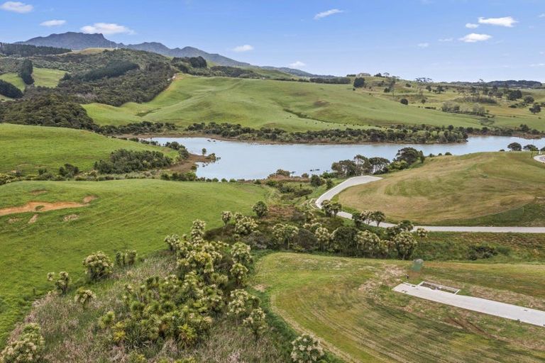 Photo of property in 9 Waipatukahu Lane, Raglan, 3225