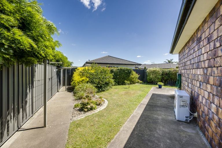 Photo of property in 18 Portland Place, Poraiti, Napier, 4112