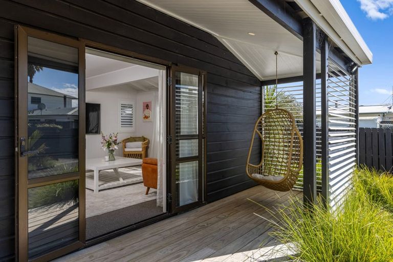 Photo of property in 44b Walton Street, Red Beach, 0932