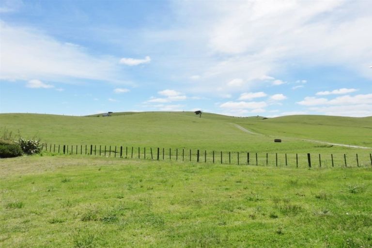 Photo of property in 10 Sunset Drive, Baylys Beach, Dargaville, 0377
