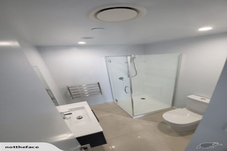 Photo of property in Frank Sargeson Apts, 406/80 Anzac Street, Takapuna, Auckland, 0622