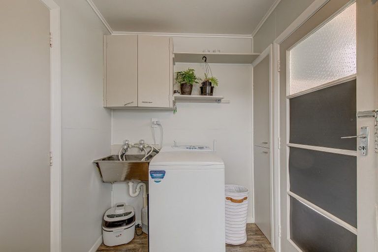 Photo of property in 3/31 Hillside Drive, Maoribank, Upper Hutt, 5018