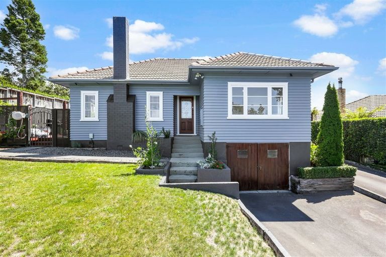 Photo of property in 27 Masters Avenue, Hillcrest, Hamilton, 3216