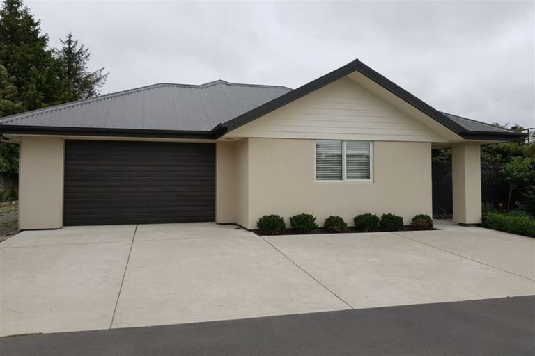 Photo of property in 55 Peer Street, Upper Riccarton, Christchurch, 8041