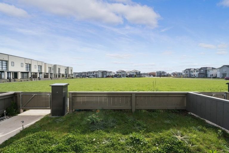 Photo of property in 10 Huke Lane, Takanini, 2112