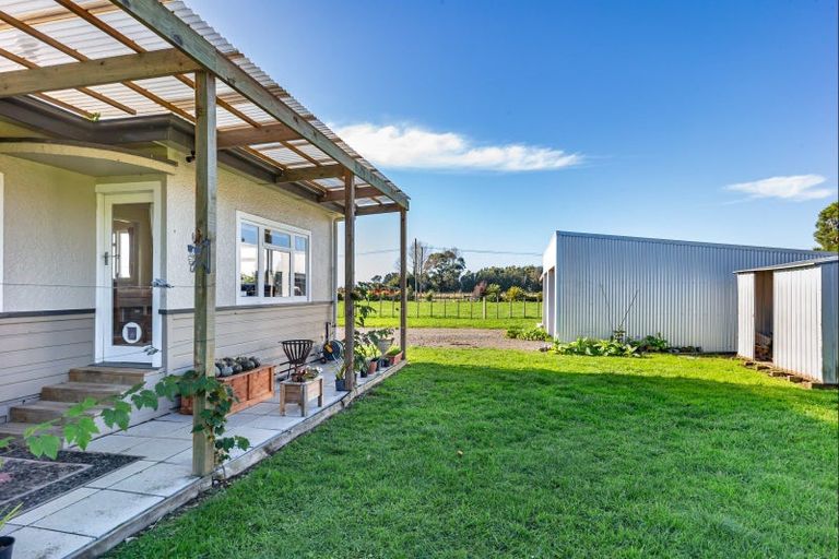 Photo of property in 25 Boulton Road, Levin, 5510