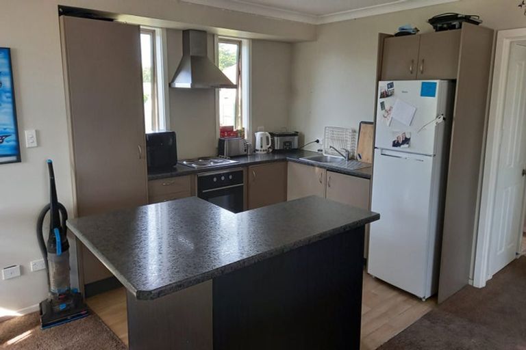 Photo of property in 10a Gregory Avenue, Islington, Christchurch, 8042