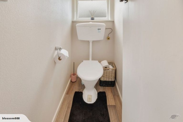 Photo of property in 1/4 Royal Arch Place, Rosehill, Papakura, 2113