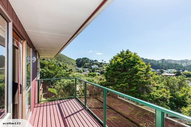 Photo of property in 90b Thurleigh Grove, Karori, Wellington, 6012