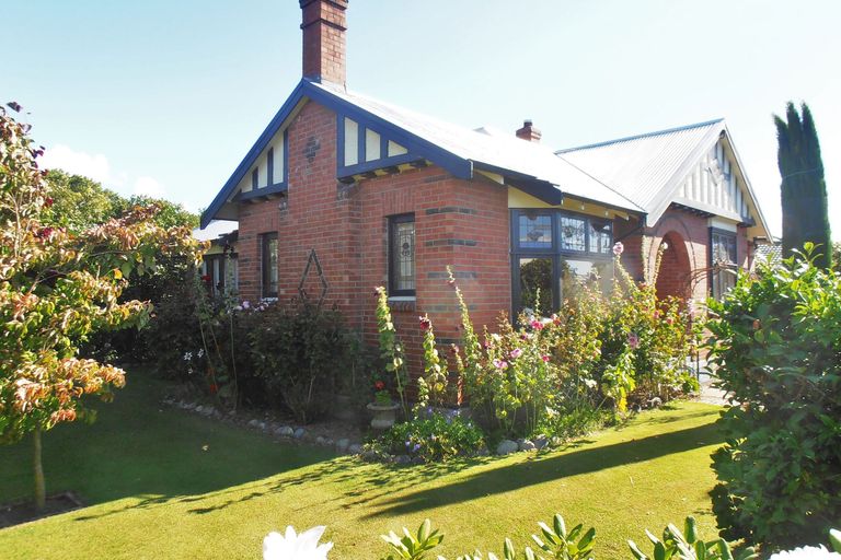 Photo of property in 16 Wood Street, Temuka, 7920