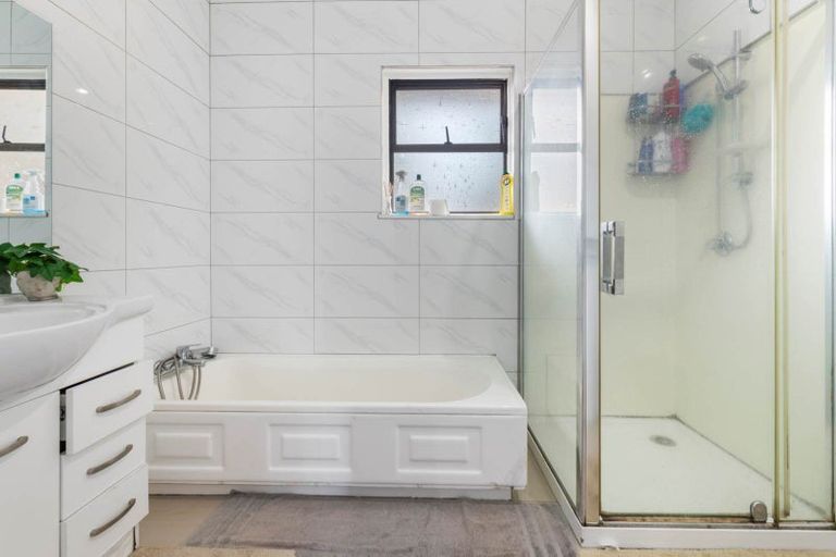 Photo of property in 35 Grange Road, Papatoetoe, Auckland, 2025