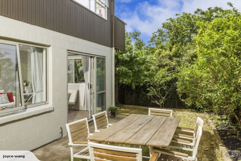 Photo of property in 271 East Coast Road, Mairangi Bay, Auckland, 0630