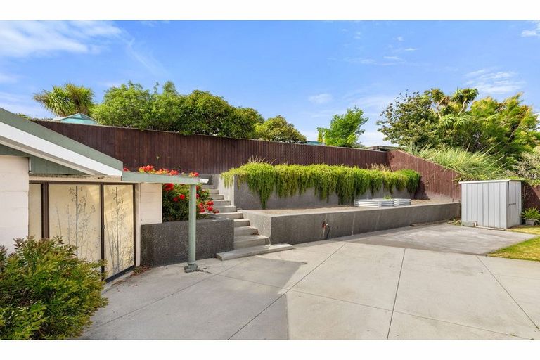 Photo of property in 9 Doyle Place, Avondale, Christchurch, 8061