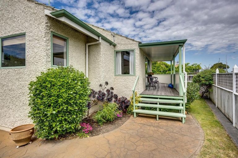 Photo of property in 8/178 Charles Street, Westshore, Napier, 4110