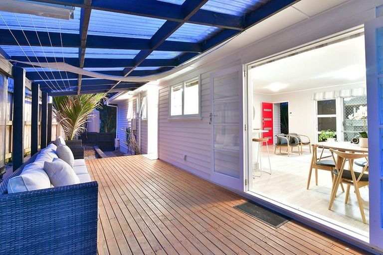 Photo of property in 9 Neptune Avenue, Beach Haven, Auckland, 0626