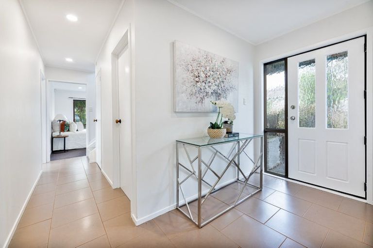 Photo of property in 22 Palomino Drive, Henderson, Auckland, 0612