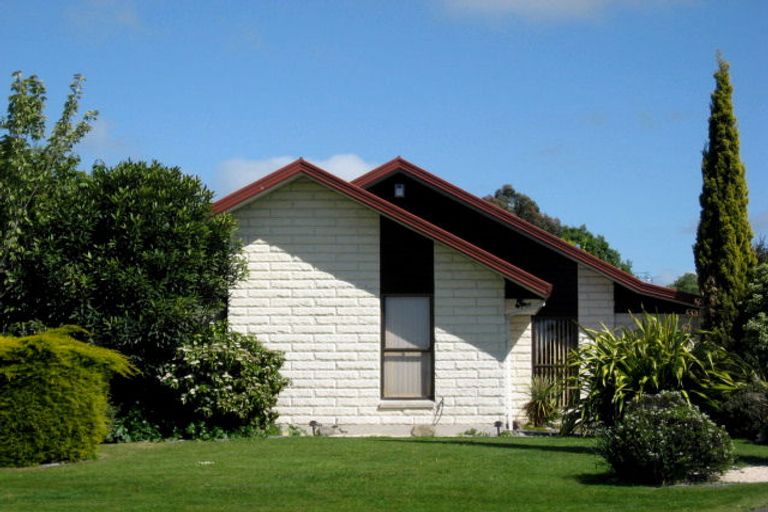 Photo of property in 11 Ashby Grove, Kaiapoi, 7630