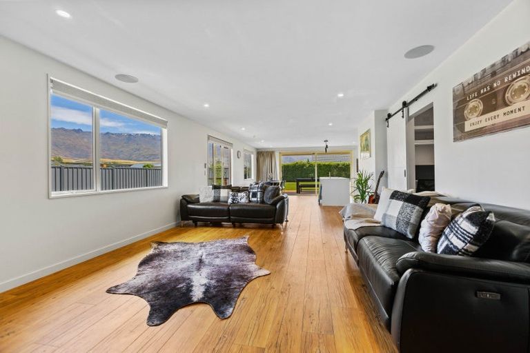 Photo of property in 3 De Bettencor Place, Mount Pisa, Cromwell, 9383