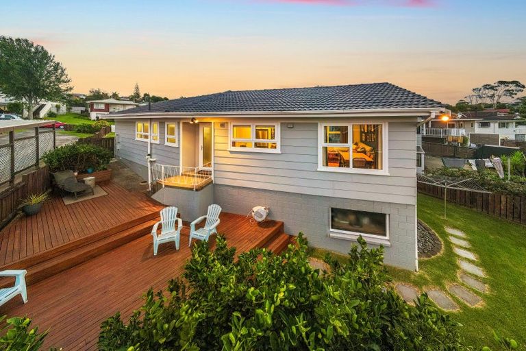 Photo of property in 7 Beechdale Crescent, Pakuranga Heights, Auckland, 2010