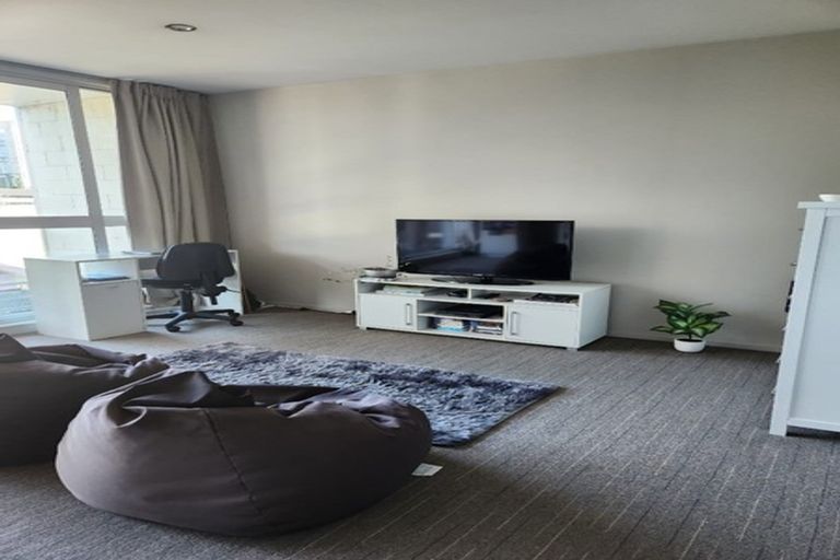 Photo of property in 1/143g Carlton Gore Road, Newmarket, Auckland, 1023