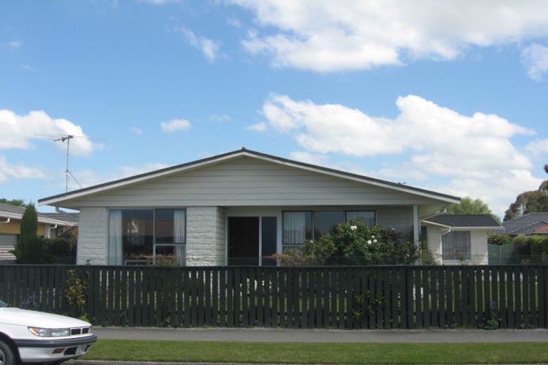 Photo of property in 9 Rolfe Place, Bishopdale, Christchurch, 8053