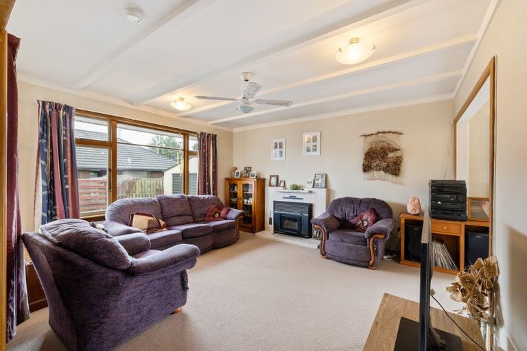 Photo of property in 12 Morris Road, Amberley, 7410