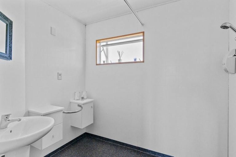 Photo of property in 201 Egerton Road, Winton, 9781