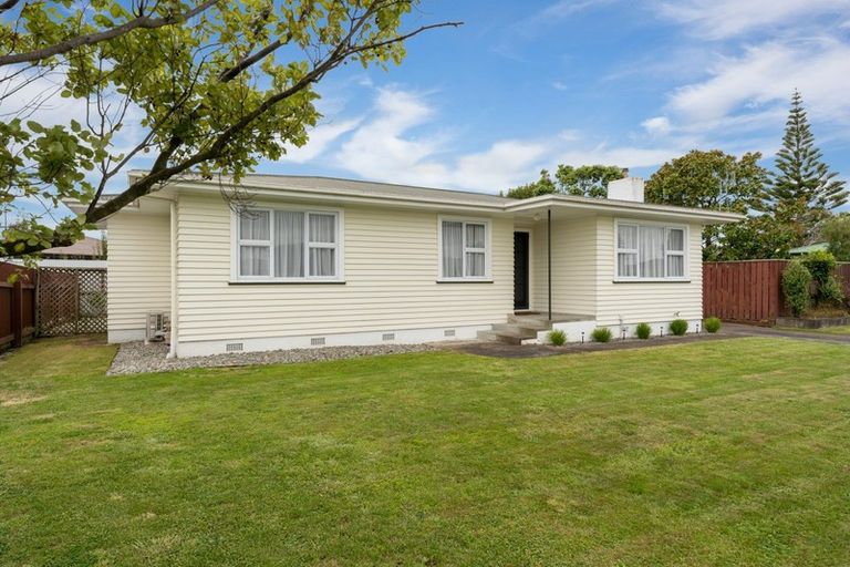 Photo of property in 5 Battersea Place, Roslyn, Palmerston North, 4414