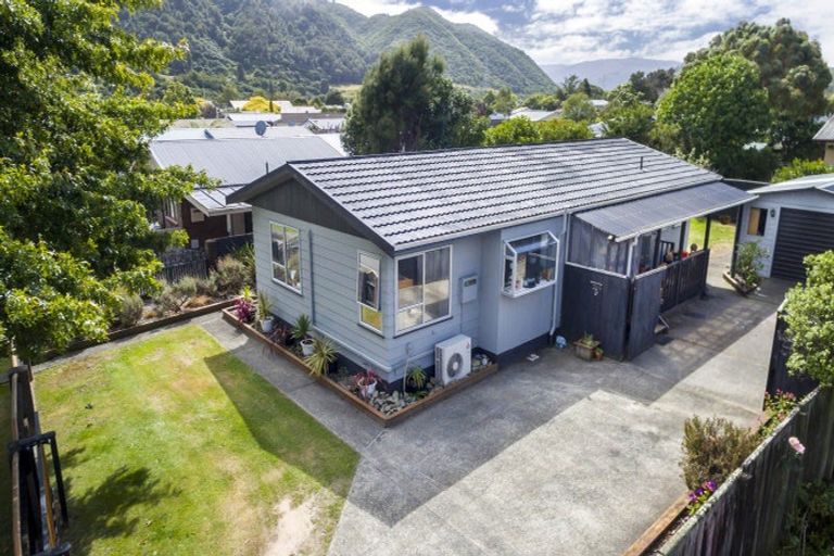 Photo of property in 84 Totara Park Road, Totara Park, Upper Hutt, 5018