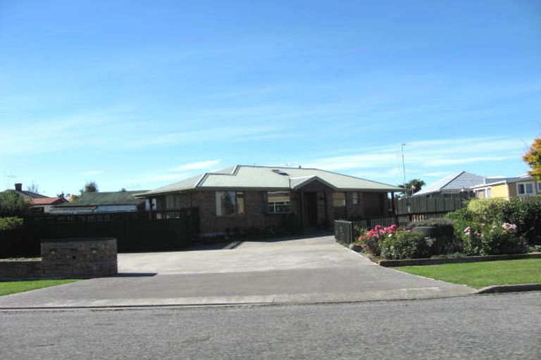 Photo of property in 3 Lewis Street, Geraldine, 7930