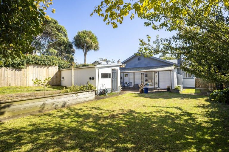 Photo of property in 47 Gaine Street, New Plymouth, 4310