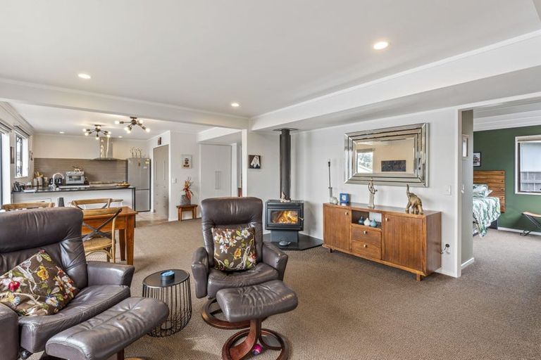 Photo of property in 3 Ruru Road, Otaihanga, Paraparaumu, 5036