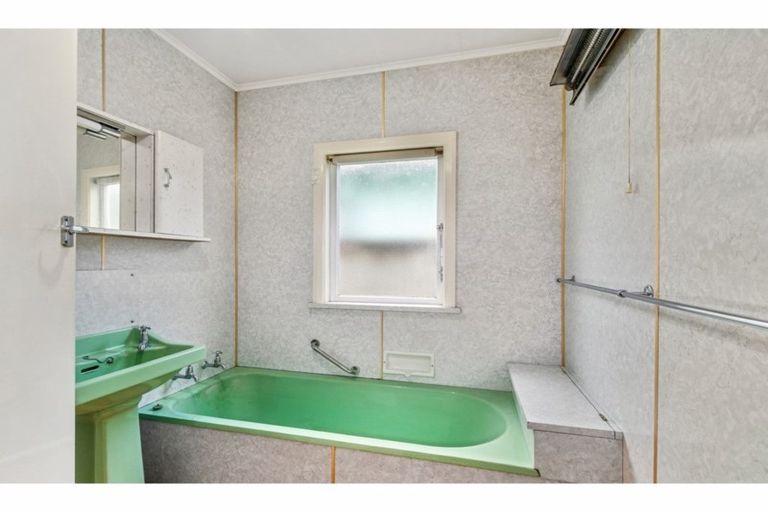 Photo of property in 11 Connolly Street, Boulcott, Lower Hutt, 5010
