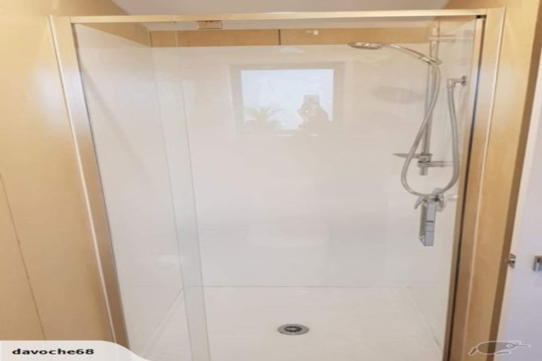 Photo of property in 76 Upper Harbour Drive, Greenhithe, Auckland, 0632