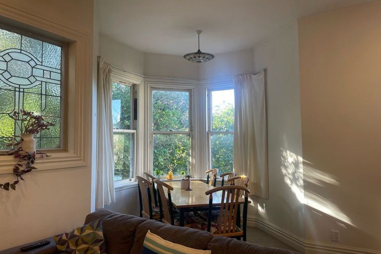 Photo of property in 56 Kelburn Parade, Kelburn, Wellington, 6012