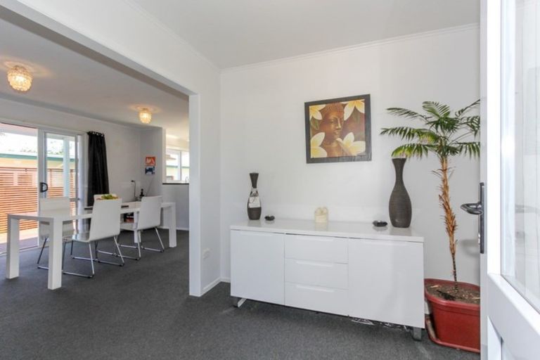 Photo of property in 18 Raniera Street, Glen Avon, New Plymouth, 4312