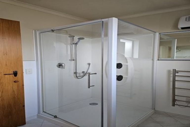 Photo of property in 1/93 Avenue Road, West End, Timaru, 7910