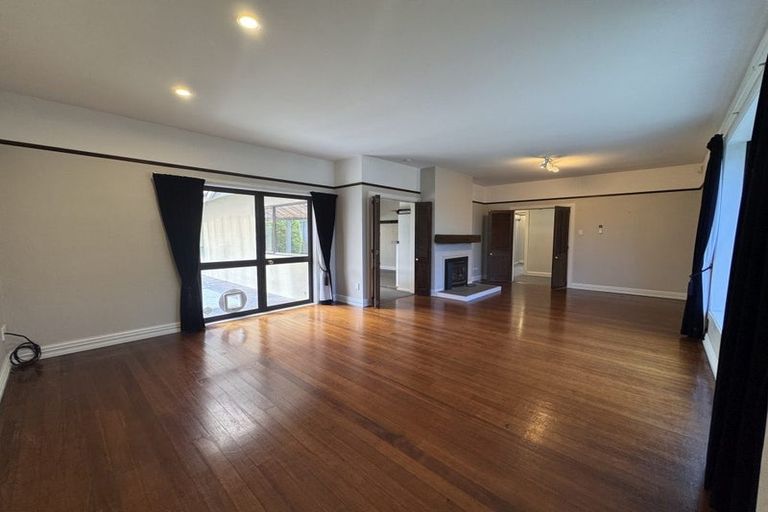 Photo of property in 30 Hamilton Avenue, Ilam, Christchurch, 8041