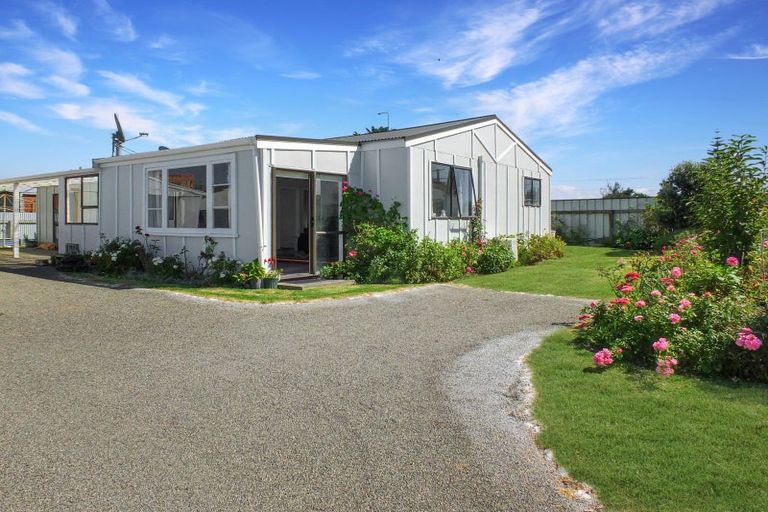 Photo of property in 8a Holben Parade, Foxton Beach, Foxton, 4815