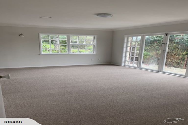 Photo of property in 82 Woodlands Crescent, Browns Bay, Auckland, 0630