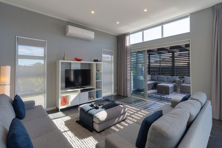 Photo of property in 30a Moana Street, Otaki Beach, Otaki, 5512